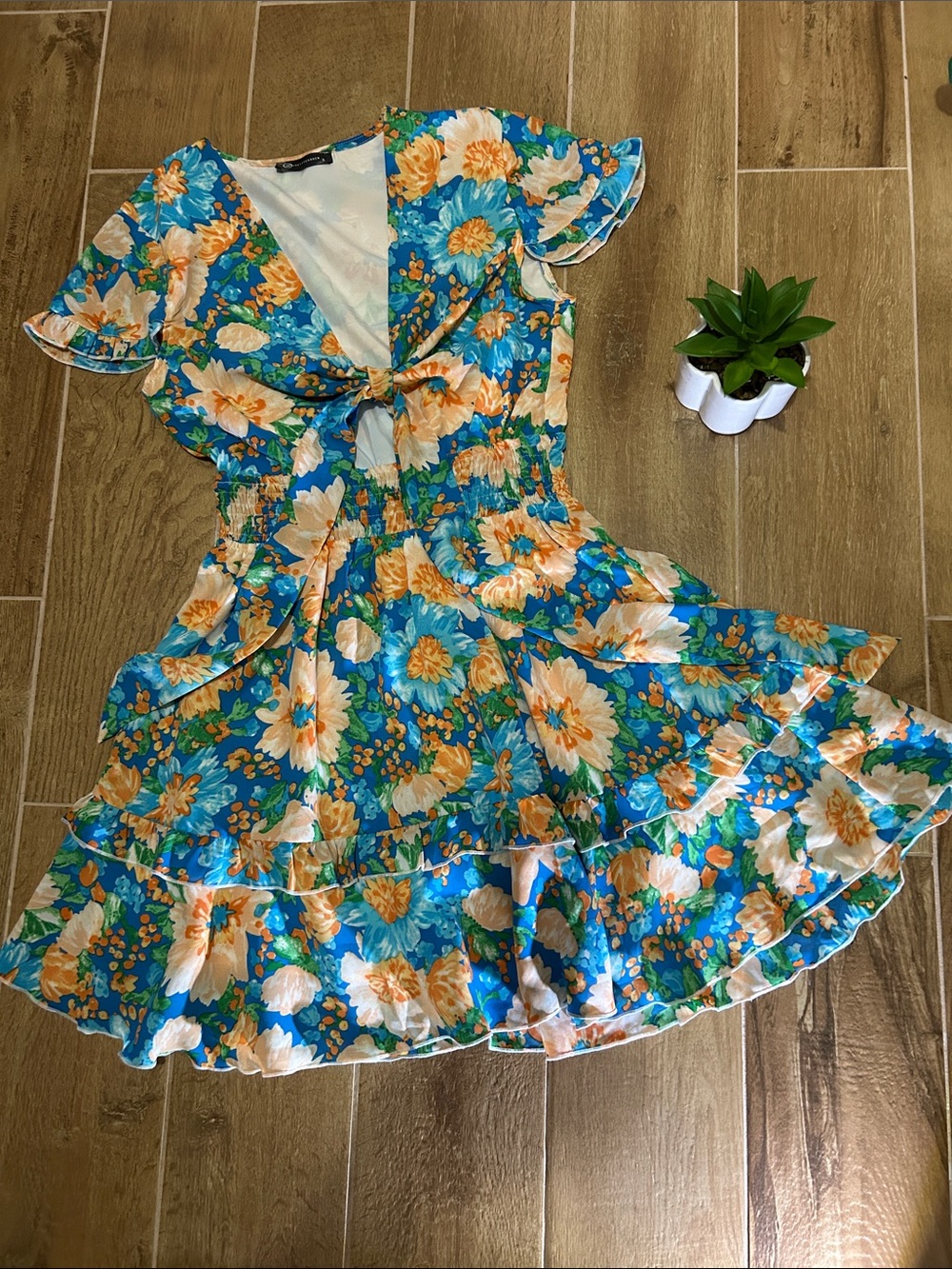 Prettygarden peek a boo dress 🩵